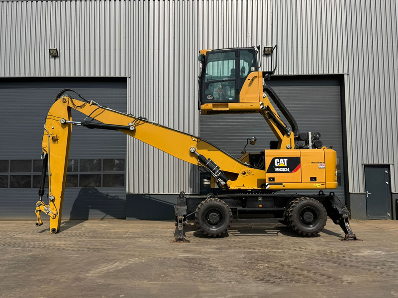 Caterpillar MH3024 - Waste/ Industry handler: picture 1 Caterpillar MH3024 - Waste/ Industry handler: picture 1