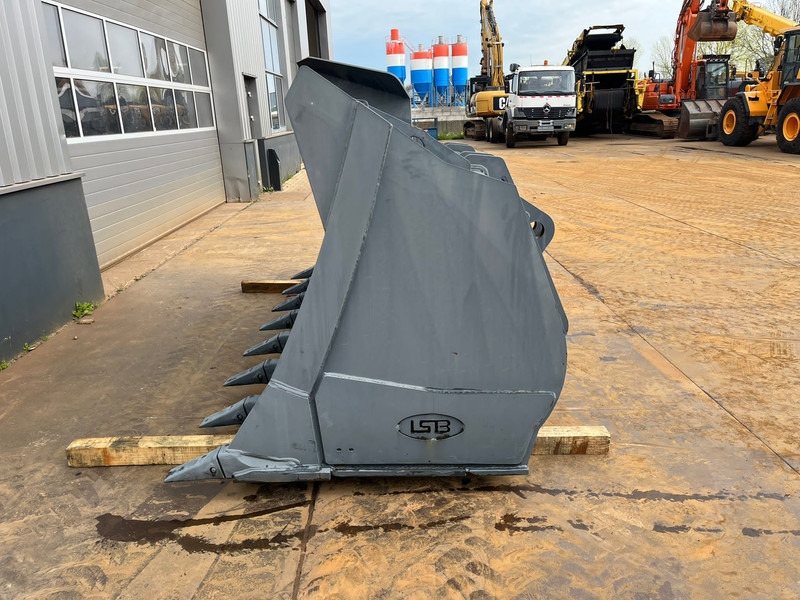 Doosan Bucket DL450-3 4700 l - Bucket: picture 2 Doosan Bucket DL450-3 4700 l - Bucket: picture 2