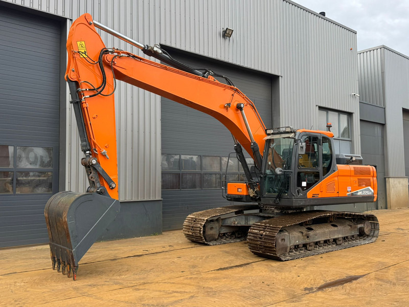 Doosan DX225LC-7 - Excavator: picture 2 Doosan DX225LC-7 - Excavator: picture 2