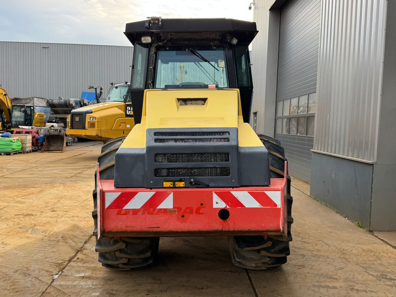 Dynapac CA302 PD - Roller: picture 4 Dynapac CA302 PD - Roller: picture 4