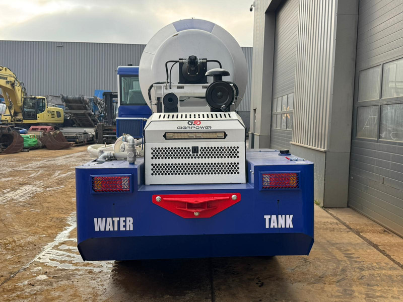 Giga power GW5500 4x4 Self Loading Concrete Mixer - Concrete mixer truck: picture 4 Giga power GW5500 4x4 Self Loading Concrete Mixer - Concrete mixer truck: picture 4