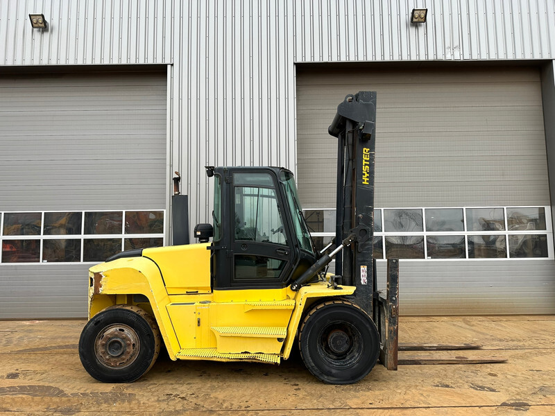 Hyster H12XM-6 - Forklift: picture 5 Hyster H12XM-6 - Forklift: picture 5