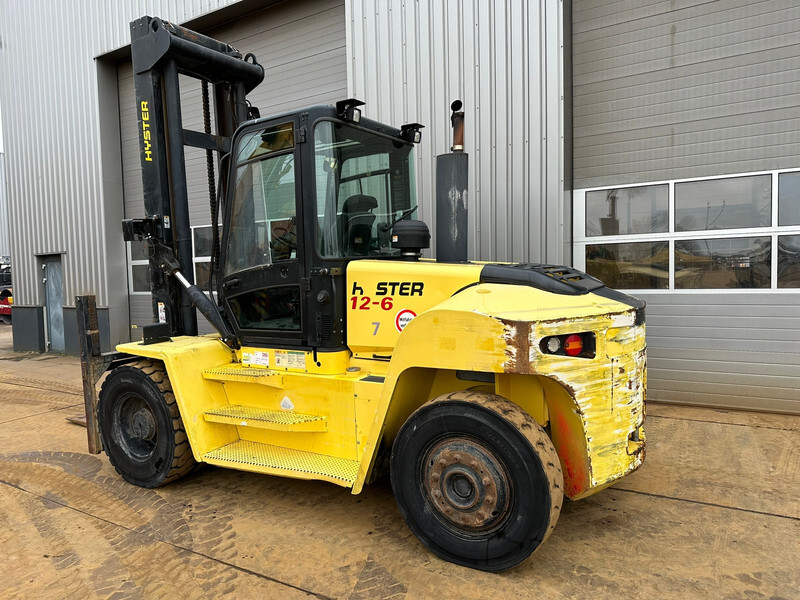 Hyster H12XM-6 - Forklift: picture 3 Hyster H12XM-6 - Forklift: picture 3
