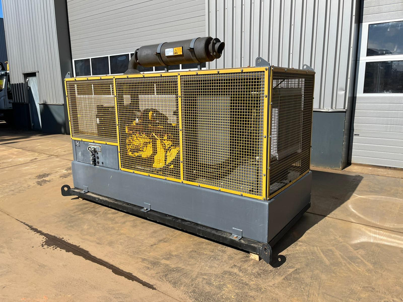 John Deere Hydraulic Powerpack A 200 - Unused - Car: picture 3 John Deere Hydraulic Powerpack A 200 - Unused - Car: picture 3