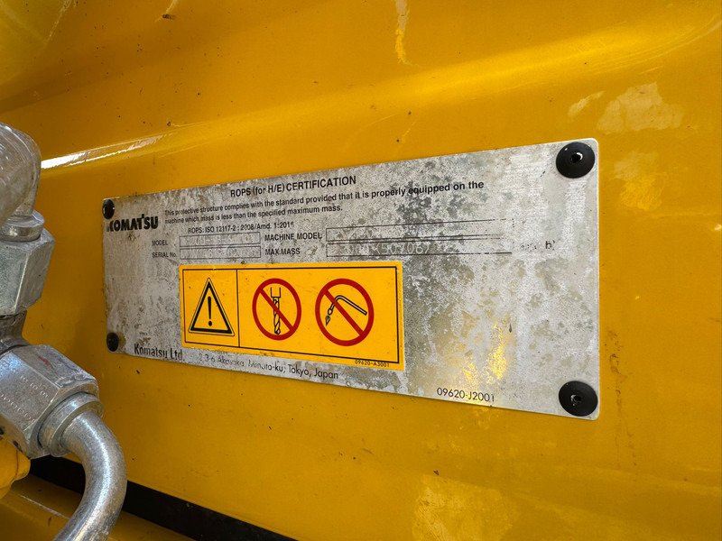Wheel excavator Komatsu PW180-11: picture 10
