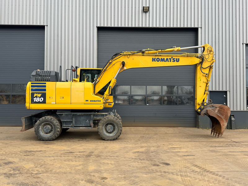 Komatsu PW180-11 - Wheel excavator: picture 5 Komatsu PW180-11 - Wheel excavator: picture 5