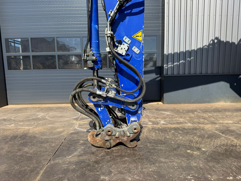 Crawler excavator Liebherr R946 - triple boom: picture 16