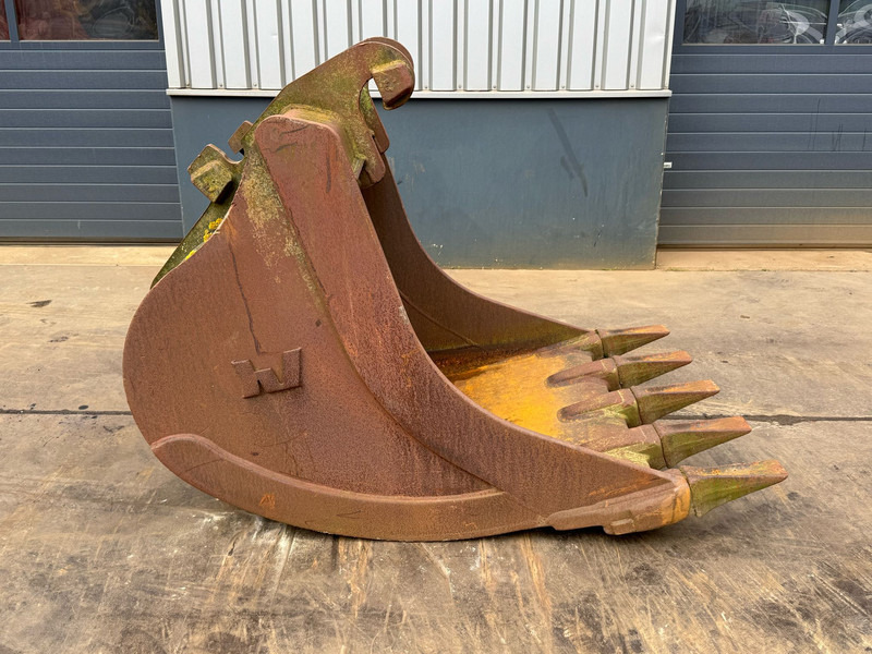 Verachtert Verachtert Bucket with teeth CW40 - Bucket: picture 2 Verachtert Verachtert Bucket with teeth CW40 - Bucket: picture 2