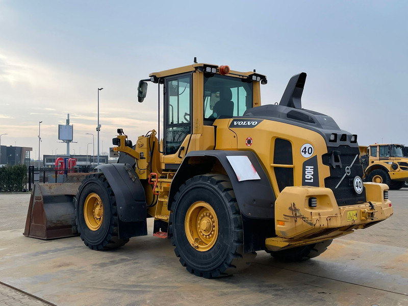 Volvo L90H - Wheel loader: picture 3 Volvo L90H - Wheel loader: picture 3