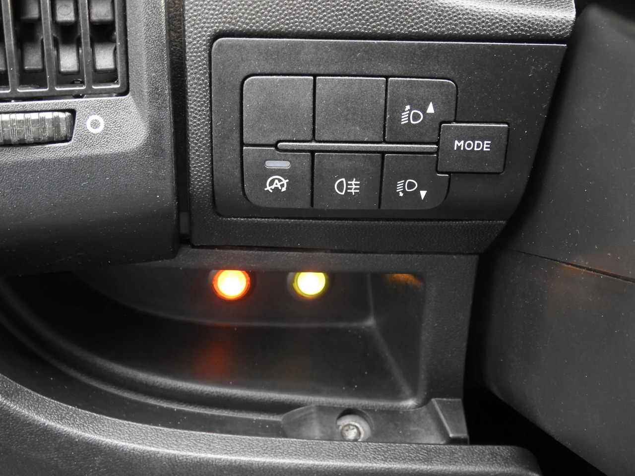 Panel van CITROEN JUMPER BOX DELIVERY VAN 6 SEATS AIR CONDITIONING 140HP: picture 31 Panel van CITROEN JUMPER BOX DELIVERY VAN 6 SEATS AIR CONDITIONING 140HP: picture 31