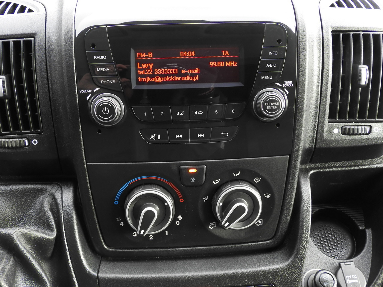 Panel van CITROEN JUMPER BOX DELIVERY VAN 6 SEATS AIR CONDITIONING 140HP: picture 29 Panel van CITROEN JUMPER BOX DELIVERY VAN 6 SEATS AIR CONDITIONING 140HP: picture 29