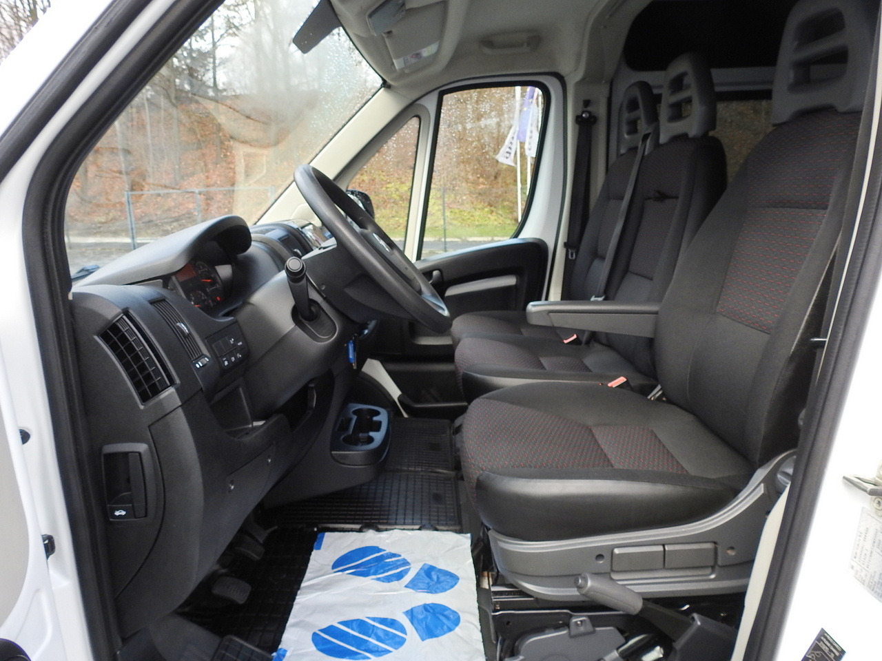 Panel van CITROEN JUMPER BOX DELIVERY VAN 6 SEATS AIR CONDITIONING 140HP: picture 23 Panel van CITROEN JUMPER BOX DELIVERY VAN 6 SEATS AIR CONDITIONING 140HP: picture 23