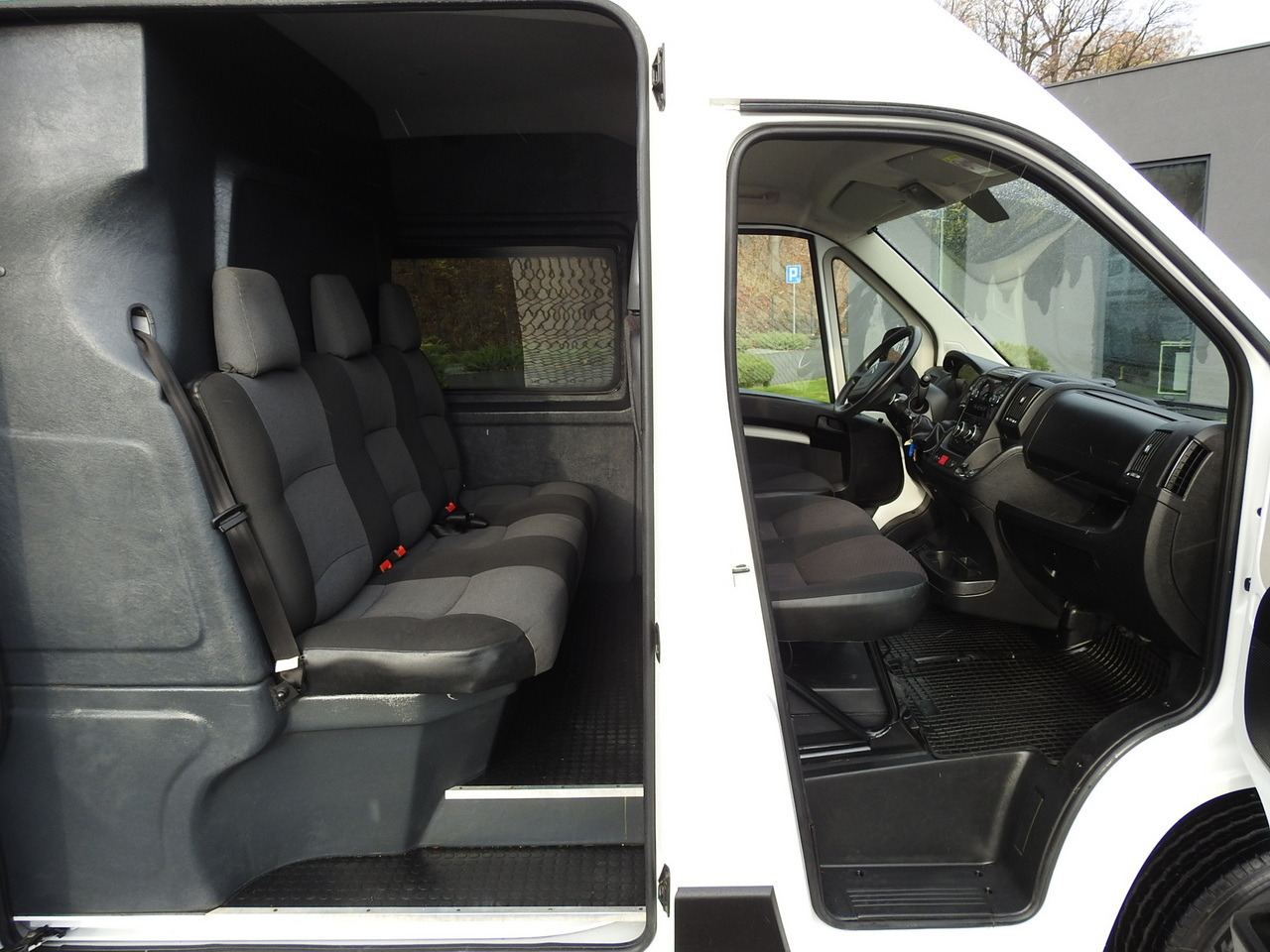 Panel van CITROEN JUMPER BOX DELIVERY VAN 6 SEATS AIR CONDITIONING 140HP: picture 35 Panel van CITROEN JUMPER BOX DELIVERY VAN 6 SEATS AIR CONDITIONING 140HP: picture 35