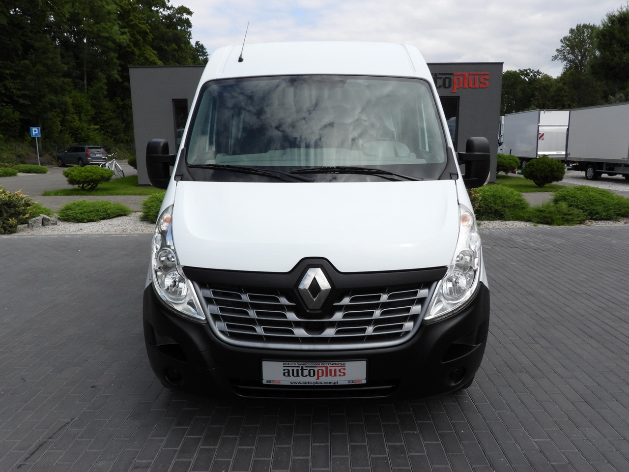 RENAULT MASTER CRUISE CONTROL AIR CONDITIONING 110HP - Commercial vehicle: picture 5 RENAULT MASTER CRUISE CONTROL AIR CONDITIONING 110HP - Commercial vehicle: picture 5
