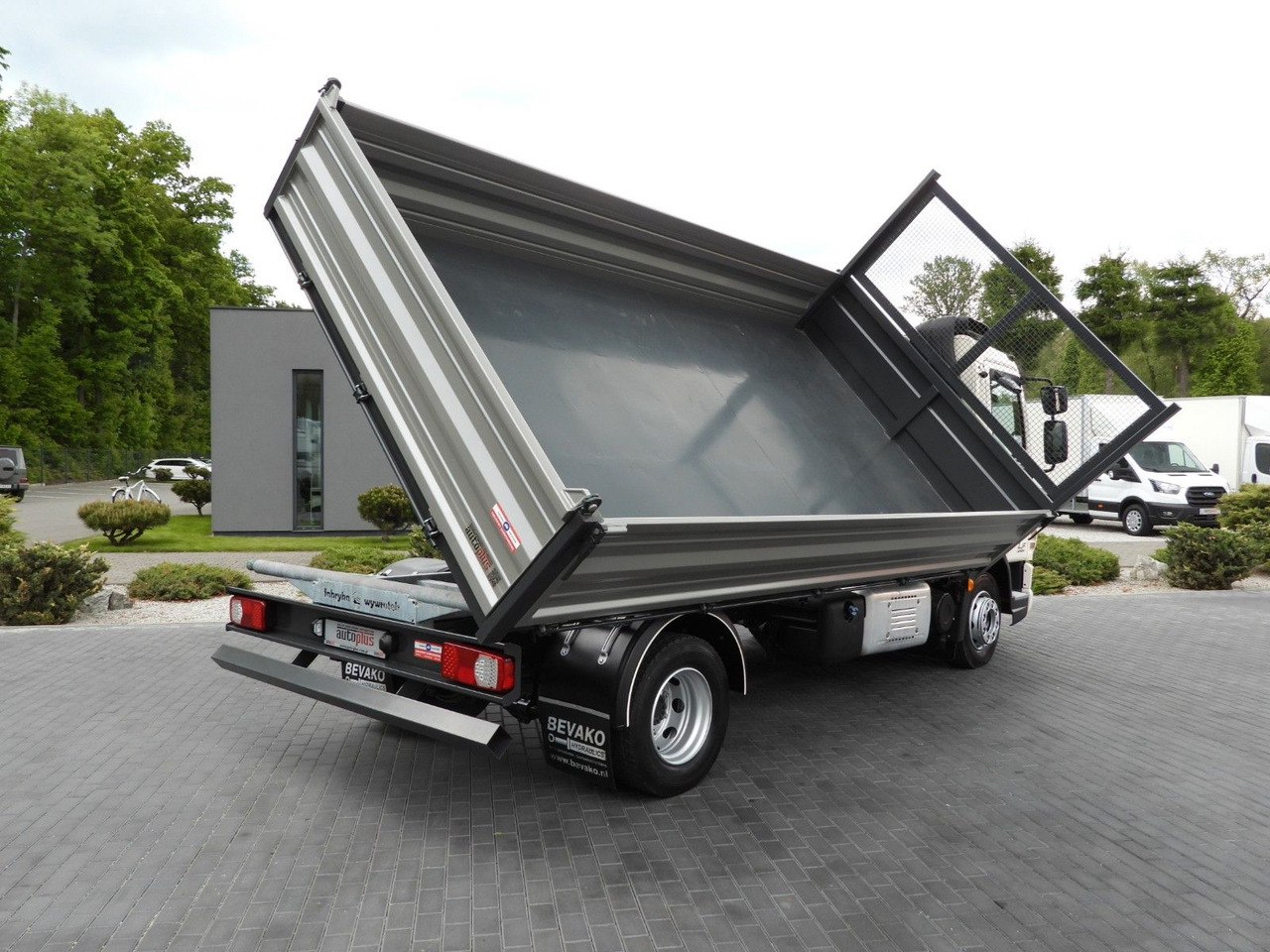 DAF LF 180 DREISEIKIPPER TEMPOMAT AUTOMATIK - Tipper: picture 3 DAF LF 180 DREISEIKIPPER TEMPOMAT AUTOMATIK - Tipper: picture 3