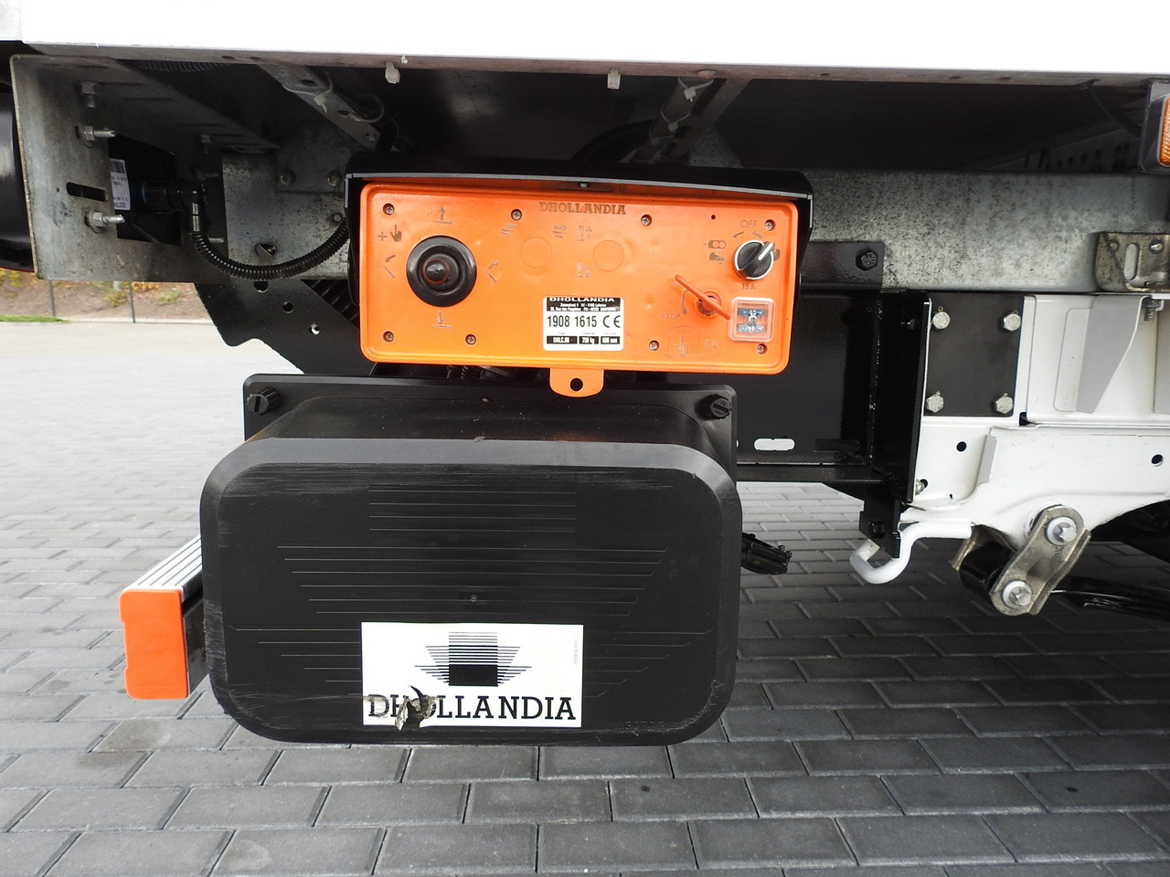 Closed box van FIAT DUCATO BOX LIFT 8 PALLETS CRUISE CONTROL NAVIGATION AIR CONDITIONING LED LIGHTS  130HP: picture 23