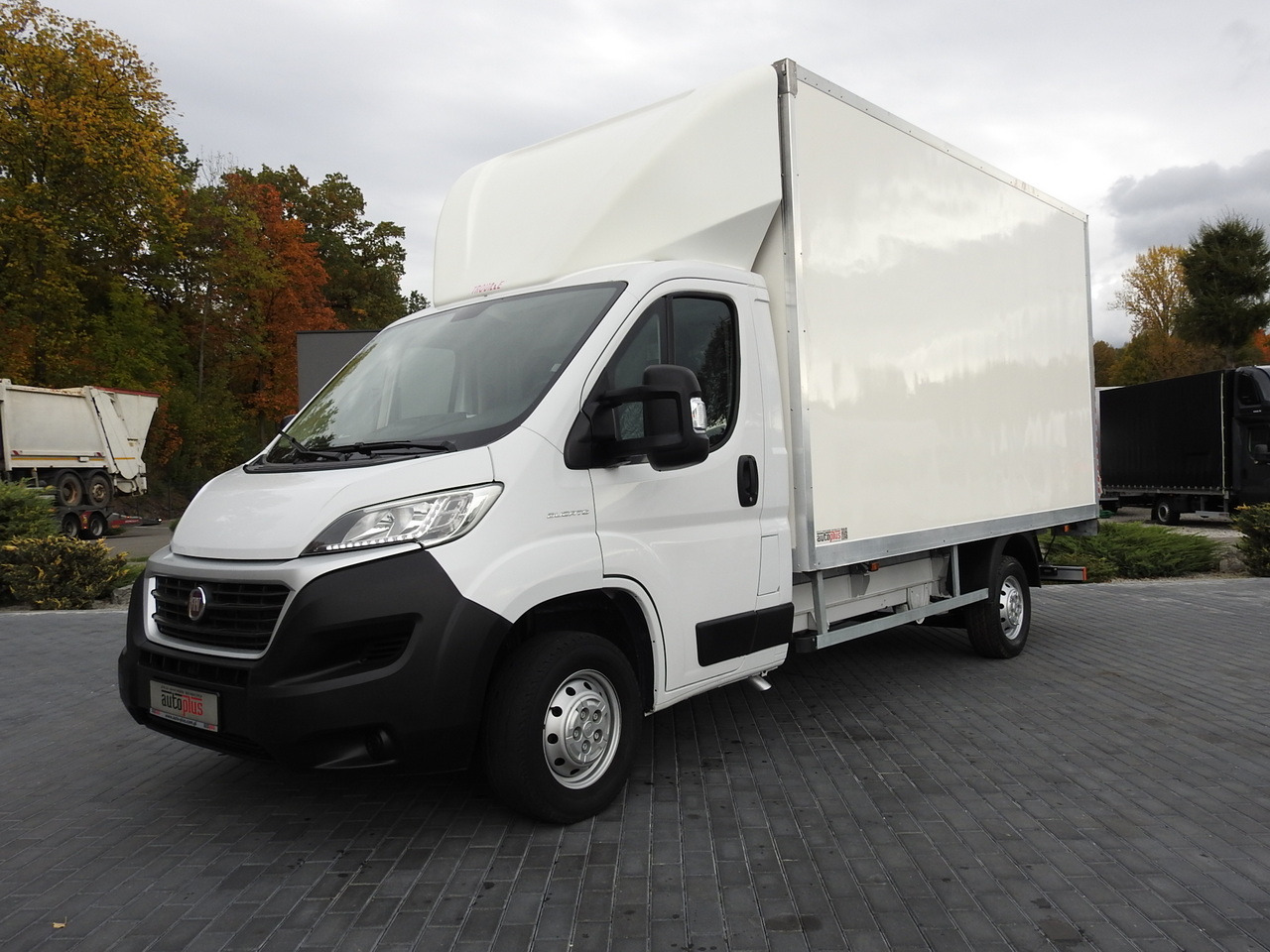 Closed box van FIAT DUCATO BOX LIFT 8 PALLETS CRUISE CONTROL NAVIGATION AIR CONDITIONING LED LIGHTS  130HP: picture 19