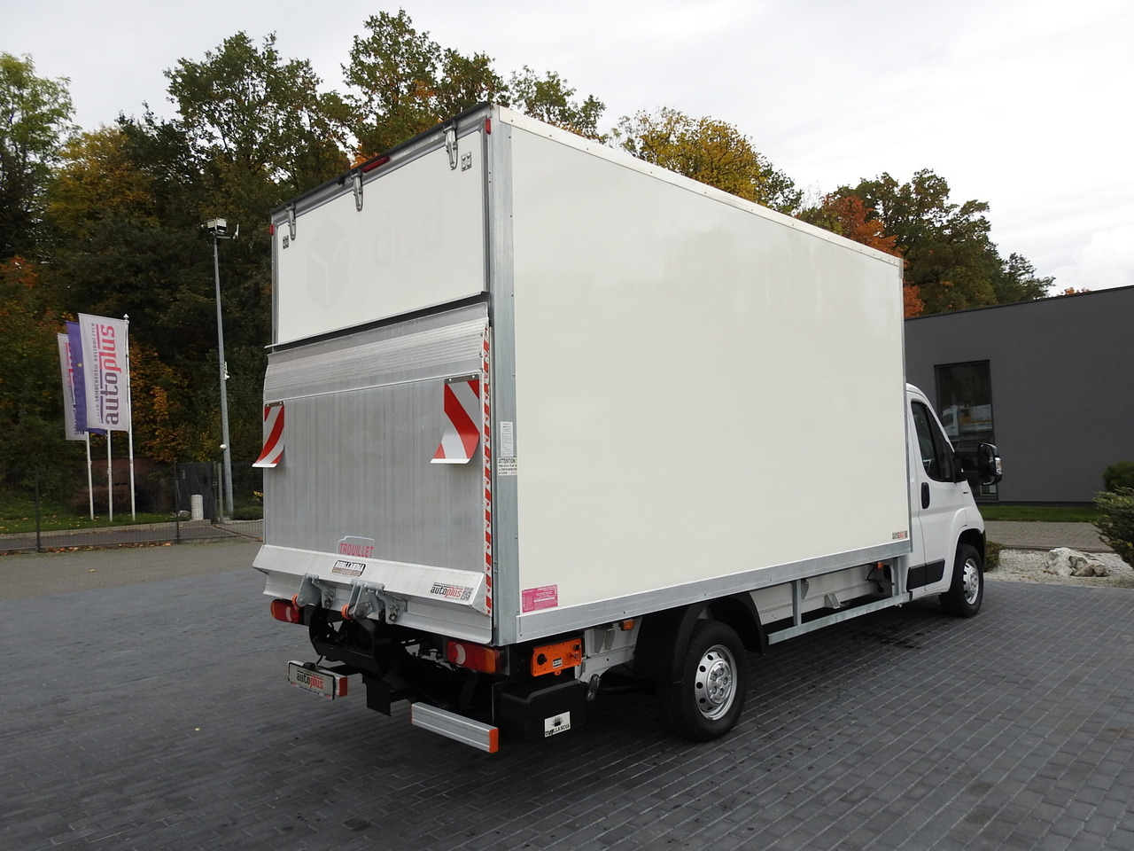 Closed box van FIAT DUCATO BOX LIFT 8 PALLETS CRUISE CONTROL NAVIGATION AIR CONDITIONING LED LIGHTS  130HP: picture 13