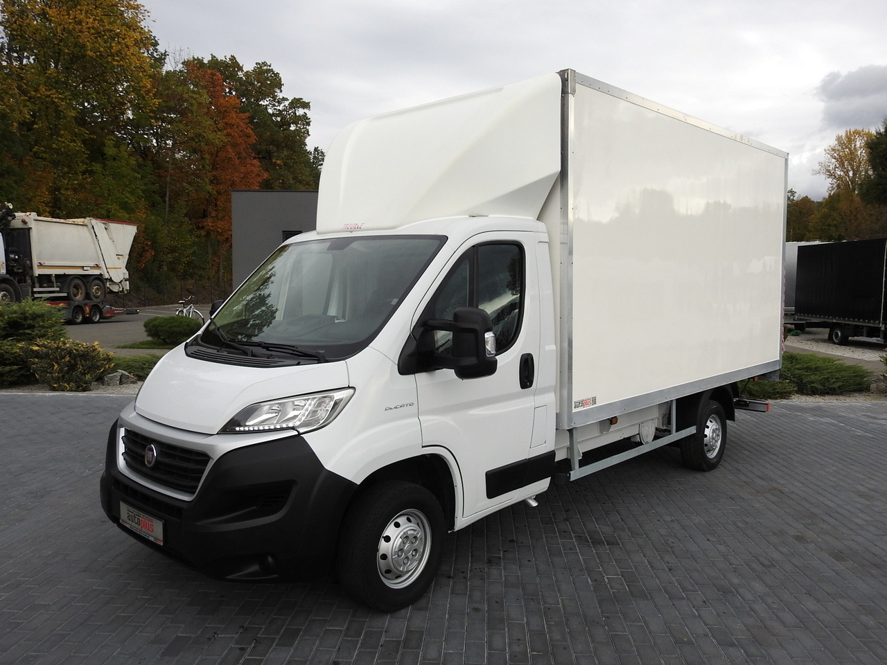 Closed box van FIAT DUCATO BOX LIFT 8 PALLETS CRUISE CONTROL NAVIGATION AIR CONDITIONING LED LIGHTS  130HP: picture 18