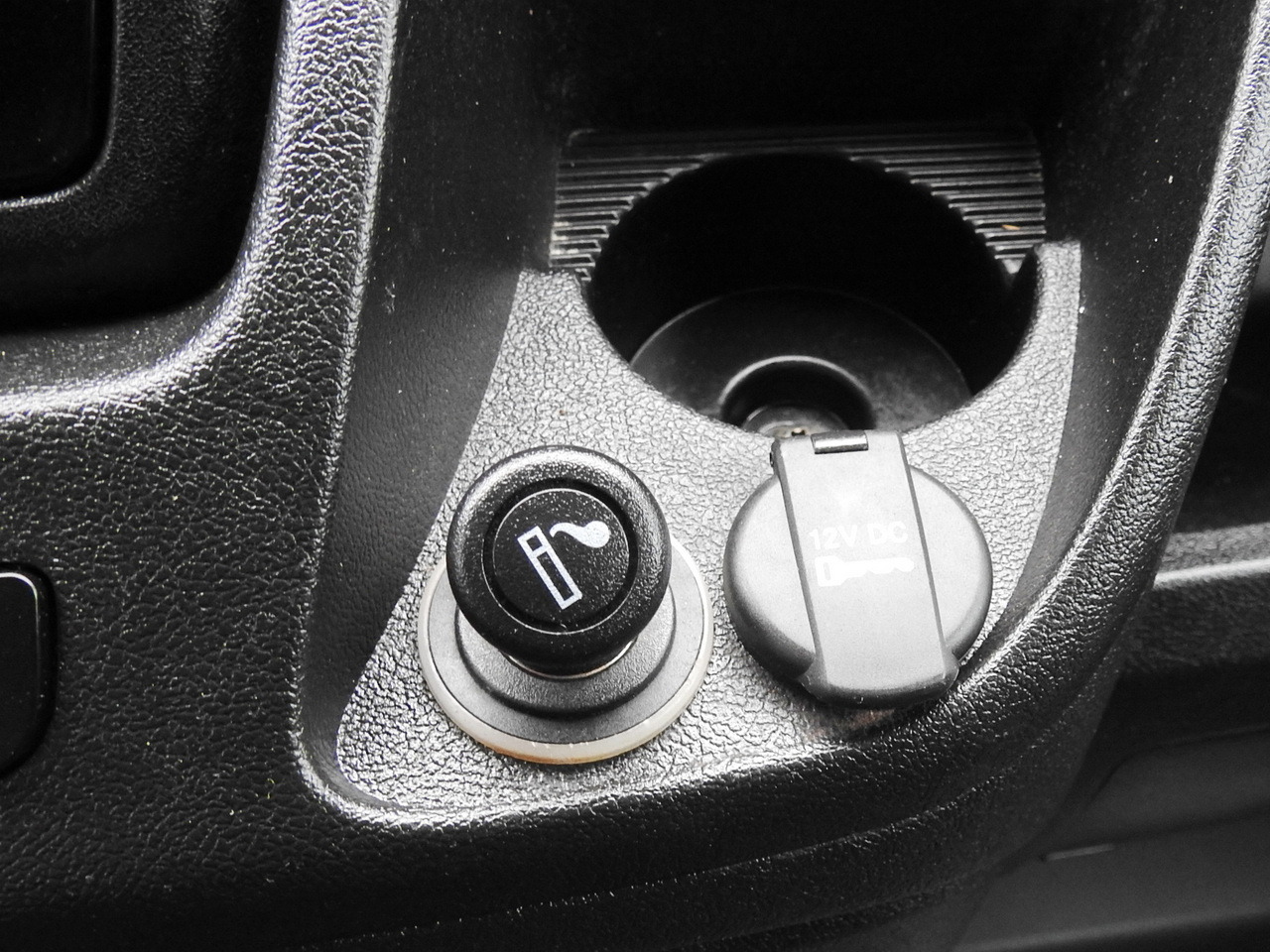 Closed box van FIAT DUCATO BOX LIFT 8 PALLETS CRUISE CONTROL NAVIGATION AIR CONDITIONING LED LIGHTS  130HP: picture 42