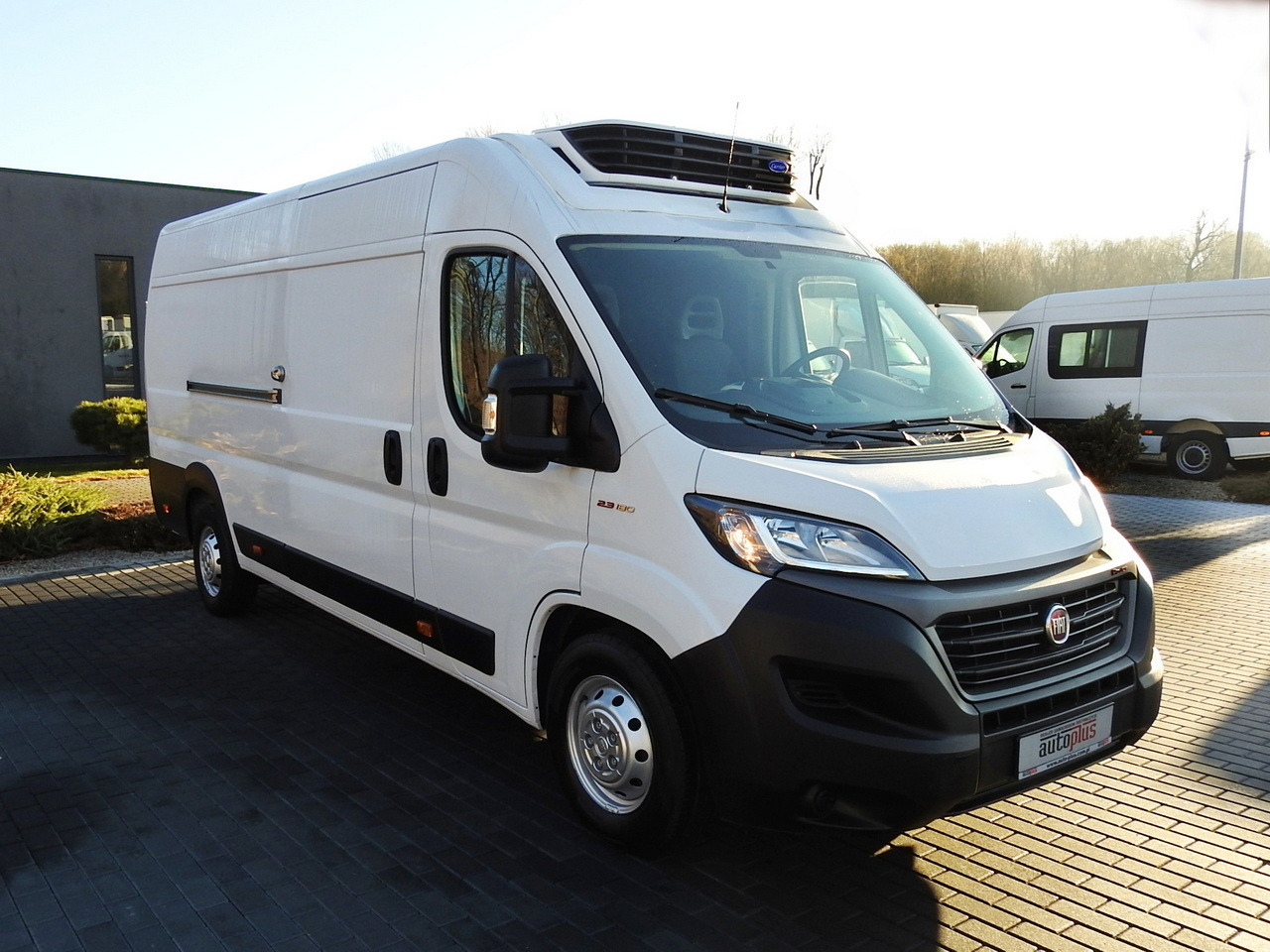 FIAT DUCATO REFRIGERATOR VAN -10*C POWER SUPPLY 230V AIR CONDITIONING  175HP - Refrigerated delivery van: picture 4 FIAT DUCATO REFRIGERATOR VAN -10*C POWER SUPPLY 230V AIR CONDITIONING  175HP - Refrigerated delivery van: picture 4