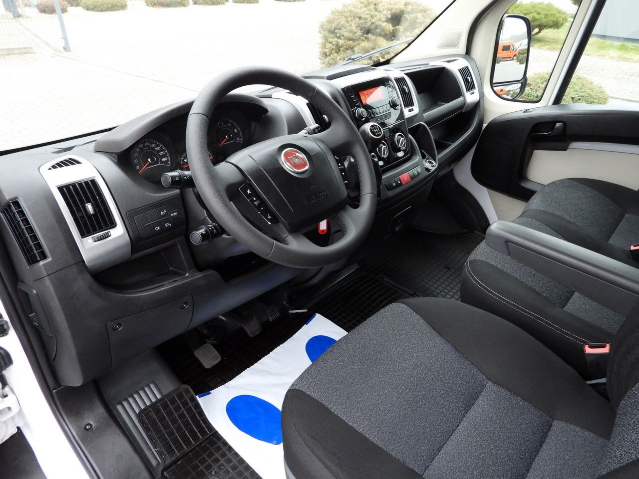 FIAT DUCATO TIPPER CRUISE CONTROL LED LIGHTS AIR CONDITIONING 130HP - Tipper van: picture 2 FIAT DUCATO TIPPER CRUISE CONTROL LED LIGHTS AIR CONDITIONING 130HP - Tipper van: picture 2