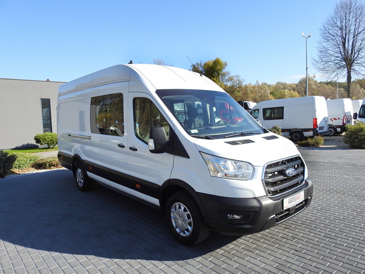 FORD TRANSIT BOX DELIVERY VAN 6 SEATS CRUISE CONTROL AIR CONDITIONING LED LIGHTS 130HP - Panel van: picture 4 FORD TRANSIT BOX DELIVERY VAN 6 SEATS CRUISE CONTROL AIR CONDITIONING LED LIGHTS 130HP - Panel van: picture 4