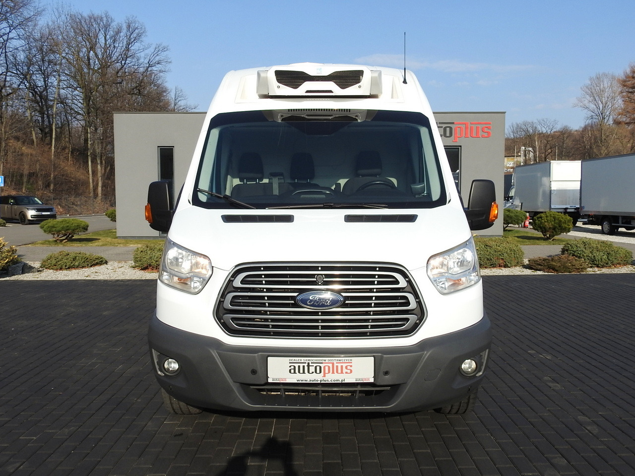 FORD TRANSIT REFRIGERATOR VAN 0°C HEATING FUNCTION CRUISE CONTROL LED LIGHTS AIR CONDITIONING 130HP - Refrigerated delivery van: picture 5 FORD TRANSIT REFRIGERATOR VAN 0°C HEATING FUNCTION CRUISE CONTROL LED LIGHTS AIR CONDITIONING 130HP - Refrigerated delivery van: picture 5
