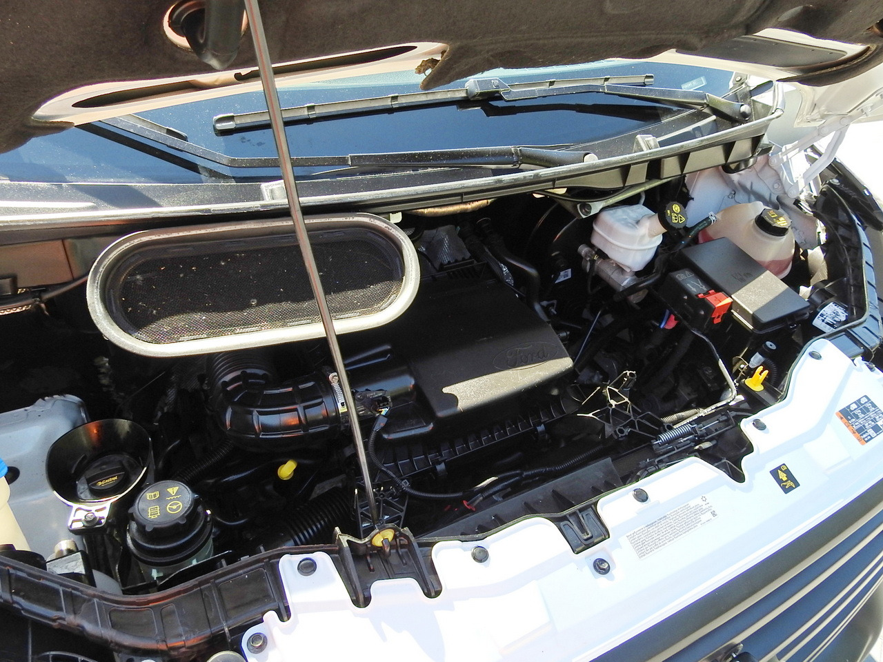 FORD TRANSIT STAKE BODY DOUBLE CABIN DOKA 7 SEATS AIR CONDITIONING  130HP leasing FORD TRANSIT STAKE BODY DOUBLE CABIN DOKA 7 SEATS AIR CONDITIONING  130HP: picture 20