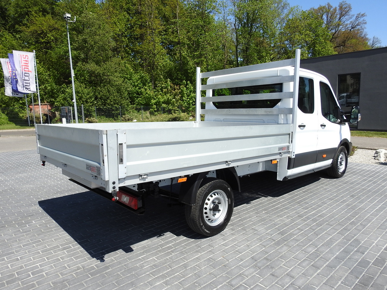 FORD TRANSIT STAKE BODY DOUBLE CABIN DOKA 7 SEATS AIR CONDITIONING 130HP - Open body delivery van: picture 3 FORD TRANSIT STAKE BODY DOUBLE CABIN DOKA 7 SEATS AIR CONDITIONING 130HP - Open body delivery van: picture 3