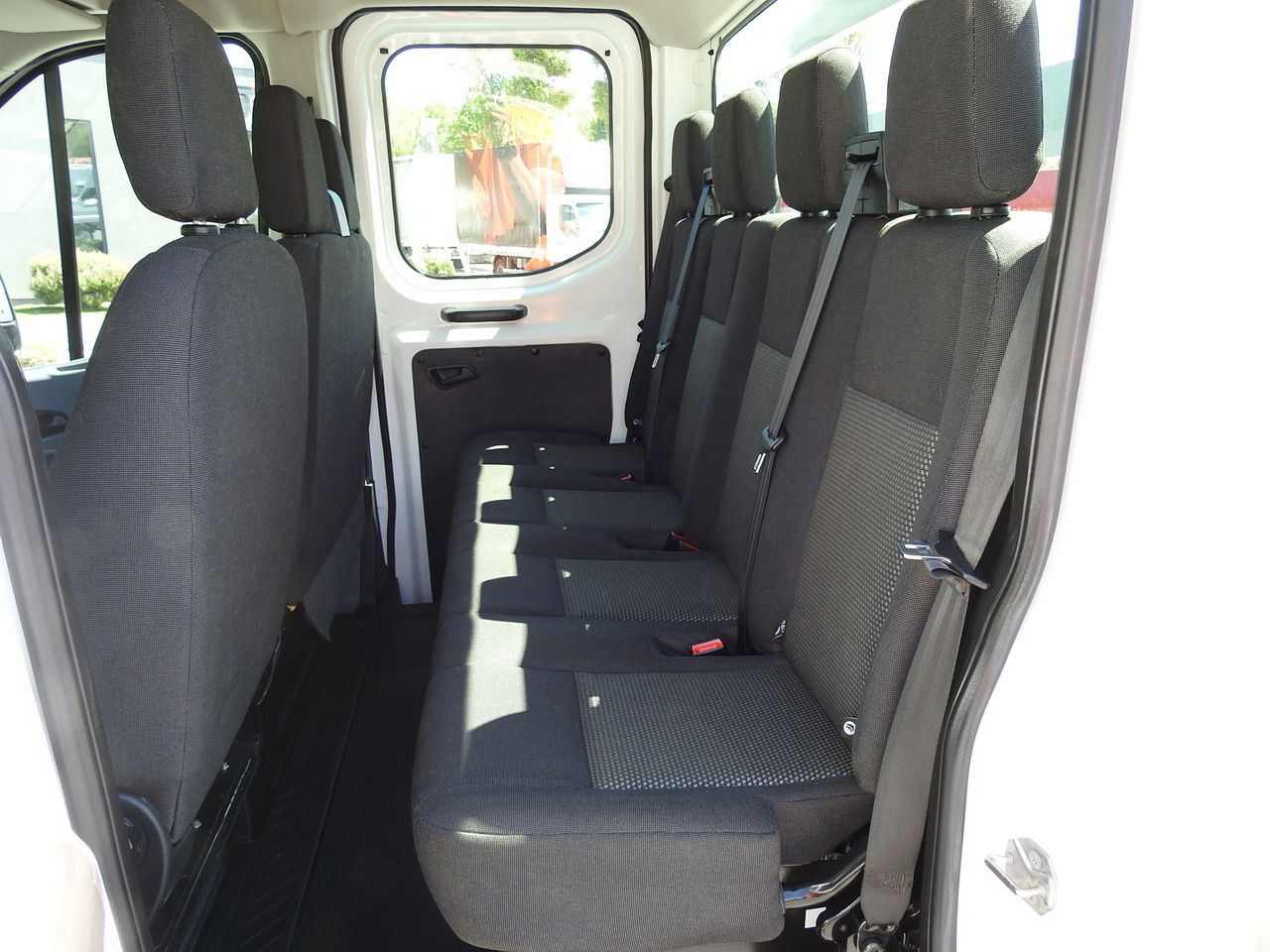 FORD TRANSIT STAKE BODY DOUBLE CABIN DOKA 7 SEATS AIR CONDITIONING  130HP leasing FORD TRANSIT STAKE BODY DOUBLE CABIN DOKA 7 SEATS AIR CONDITIONING  130HP: picture 34