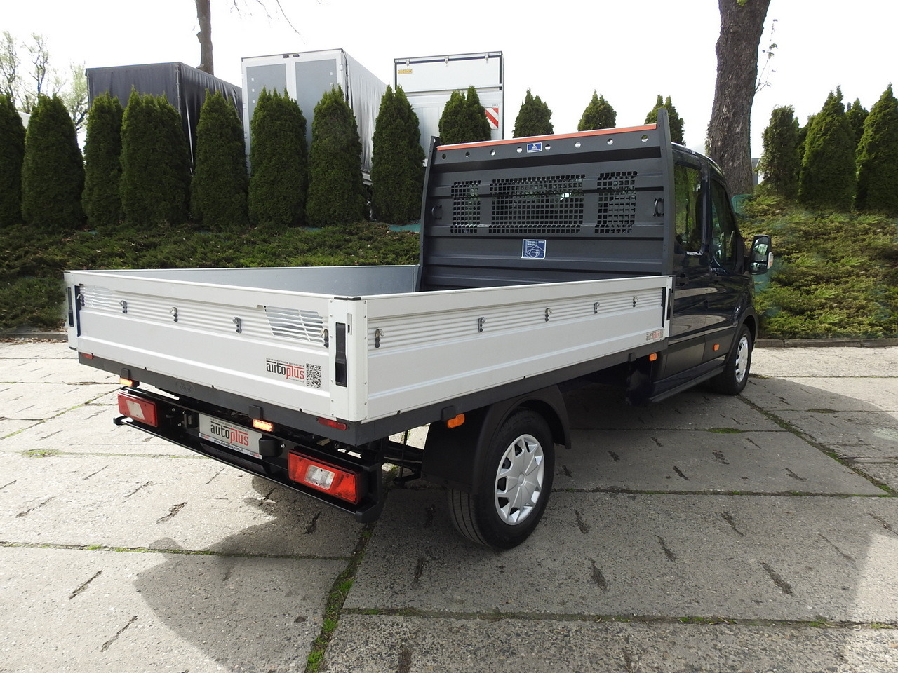 FORD TRANSIT STAKE BODY DOUBLE CABIN DOKA 7 SEATS CRUISE CONTROL AIR CONDITIONING LED LIGHTS 130HP - Open body delivery van: picture 3 FORD TRANSIT STAKE BODY DOUBLE CABIN DOKA 7 SEATS CRUISE CONTROL AIR CONDITIONING LED LIGHTS 130HP - Open body delivery van: picture 3