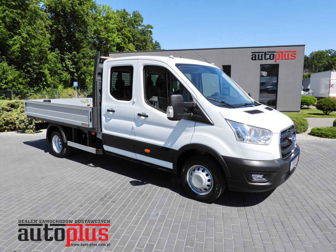 FORD TRANSIT STAKE BODY DOUBLE CABIN DOKA 7 SEATS TWIN WHEELS AIR CONDITIONING 130HP - Open body delivery van: picture 1 FORD TRANSIT STAKE BODY DOUBLE CABIN DOKA 7 SEATS TWIN WHEELS AIR CONDITIONING 130HP - Open body delivery van: picture 1