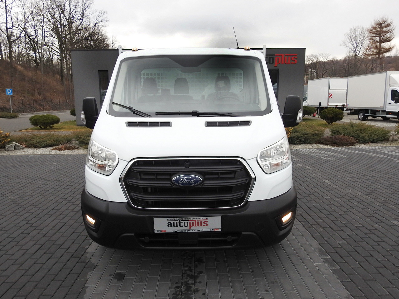 FORD TRANSIT TIPPER LED LIGHTS TWIN WHEELS AIR CONDITIONING 130HP - Tipper van: picture 5 FORD TRANSIT TIPPER LED LIGHTS TWIN WHEELS AIR CONDITIONING 130HP - Tipper van: picture 5