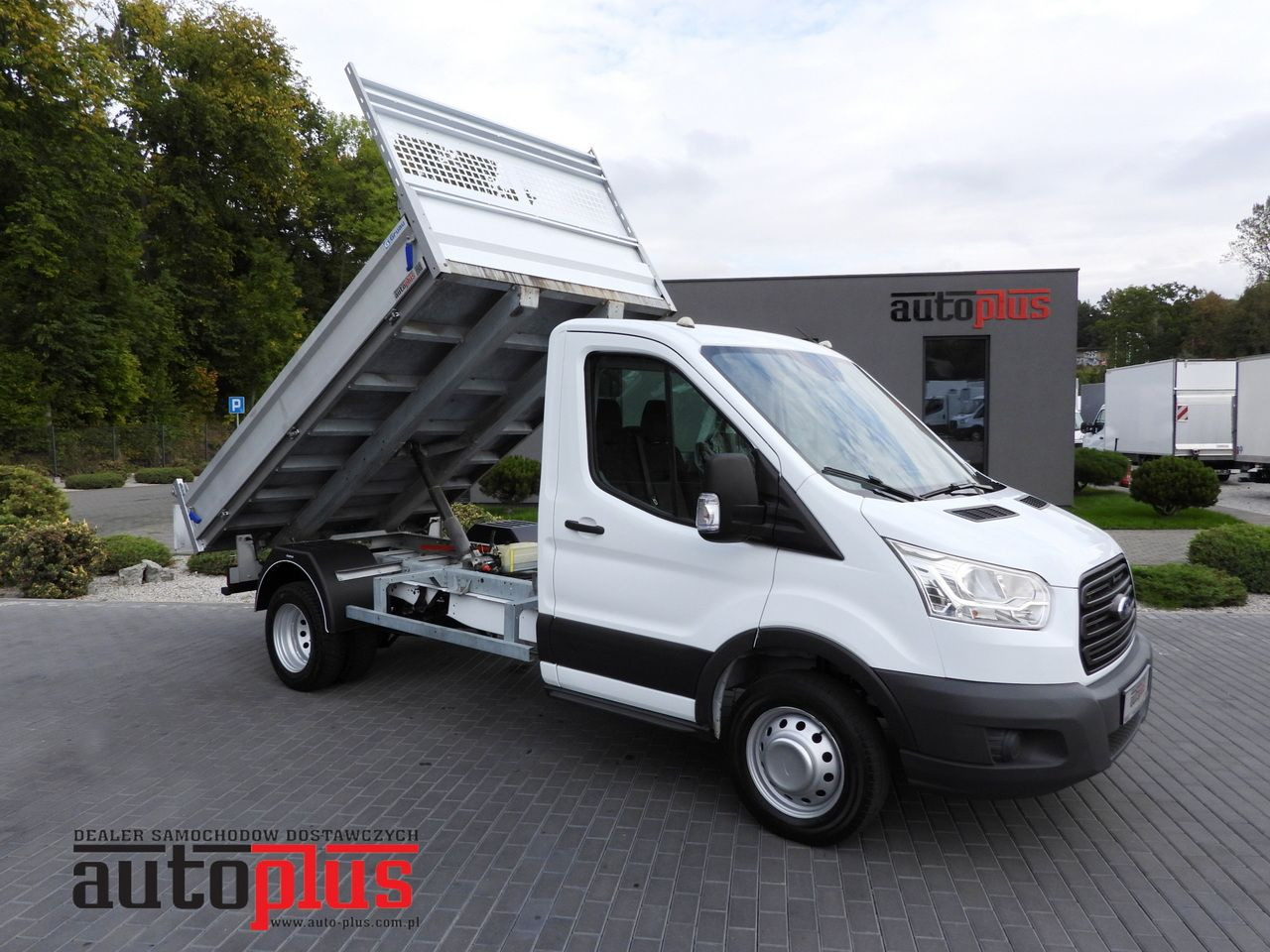 FORD TRANSIT TIPPER TWIN WHEELS 155HP - Tipper van: picture 1 FORD TRANSIT TIPPER TWIN WHEELS 155HP - Tipper van: picture 1