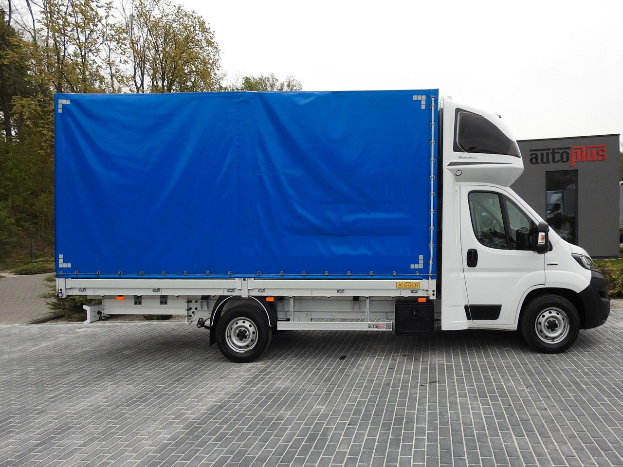 Fiat DUCATO  PRITSCHE PLANE 10 PALETTEN WEBASTO A/C leasing Fiat DUCATO  PRITSCHE PLANE 10 PALETTEN WEBASTO A/C: picture 7