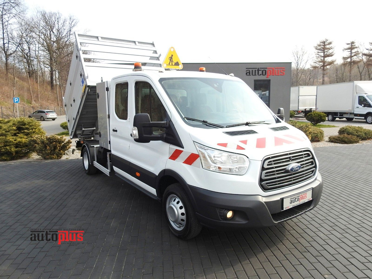 Ford TRANSIT KIPPER DOPPELKABINE DOKA 7 SITZE A/C - Tipper van, Combi van: picture 1 Ford TRANSIT KIPPER DOPPELKABINE DOKA 7 SITZE A/C - Tipper van, Combi van: picture 1