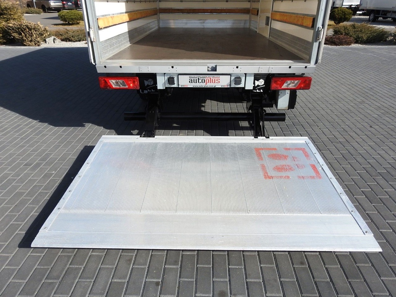 Closed box van Ford TRANSIT  KOFFER AUFZUG 8 PALETTEN TEMPOMAT LED: picture 21