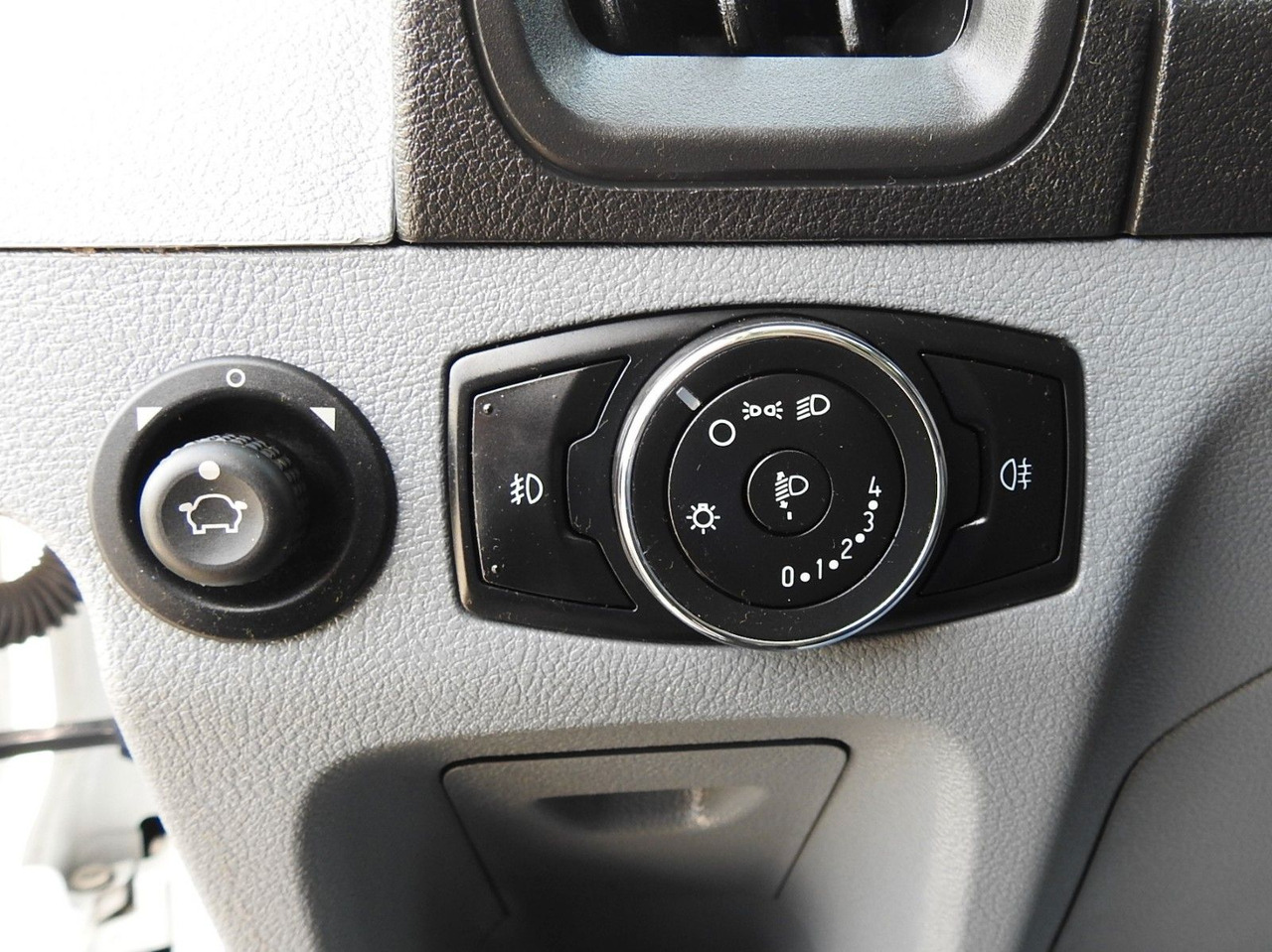Closed box van Ford TRANSIT  KOFFER AUFZUG 8 PALETTEN TEMPOMAT LED: picture 25