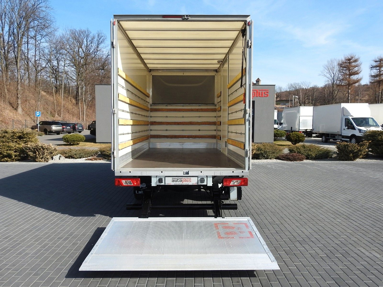 Closed box van Ford TRANSIT  KOFFER AUFZUG 8 PALETTEN TEMPOMAT LED: picture 12