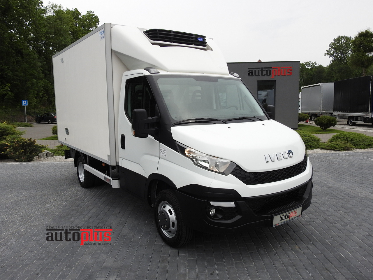IVECO DAILY 35S15 REGRIGERATOR BOX -12*C 8 PALLETS CRUISE CONTROL TWIN WHEELS AIR CONDITIONING 150HP - Refrigerated delivery van: picture 1 IVECO DAILY 35S15 REGRIGERATOR BOX -12*C 8 PALLETS CRUISE CONTROL TWIN WHEELS AIR CONDITIONING 150HP - Refrigerated delivery van: picture 1