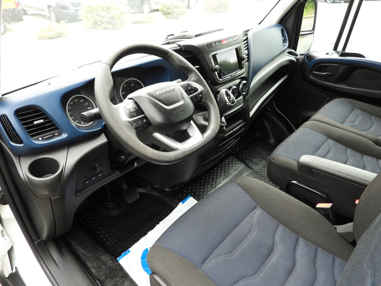 Iveco DAILY 35C21 KIPPER TEMPOMAT NAVIGATION LED - Tipper van: picture 2 Iveco DAILY 35C21 KIPPER TEMPOMAT NAVIGATION LED - Tipper van: picture 2