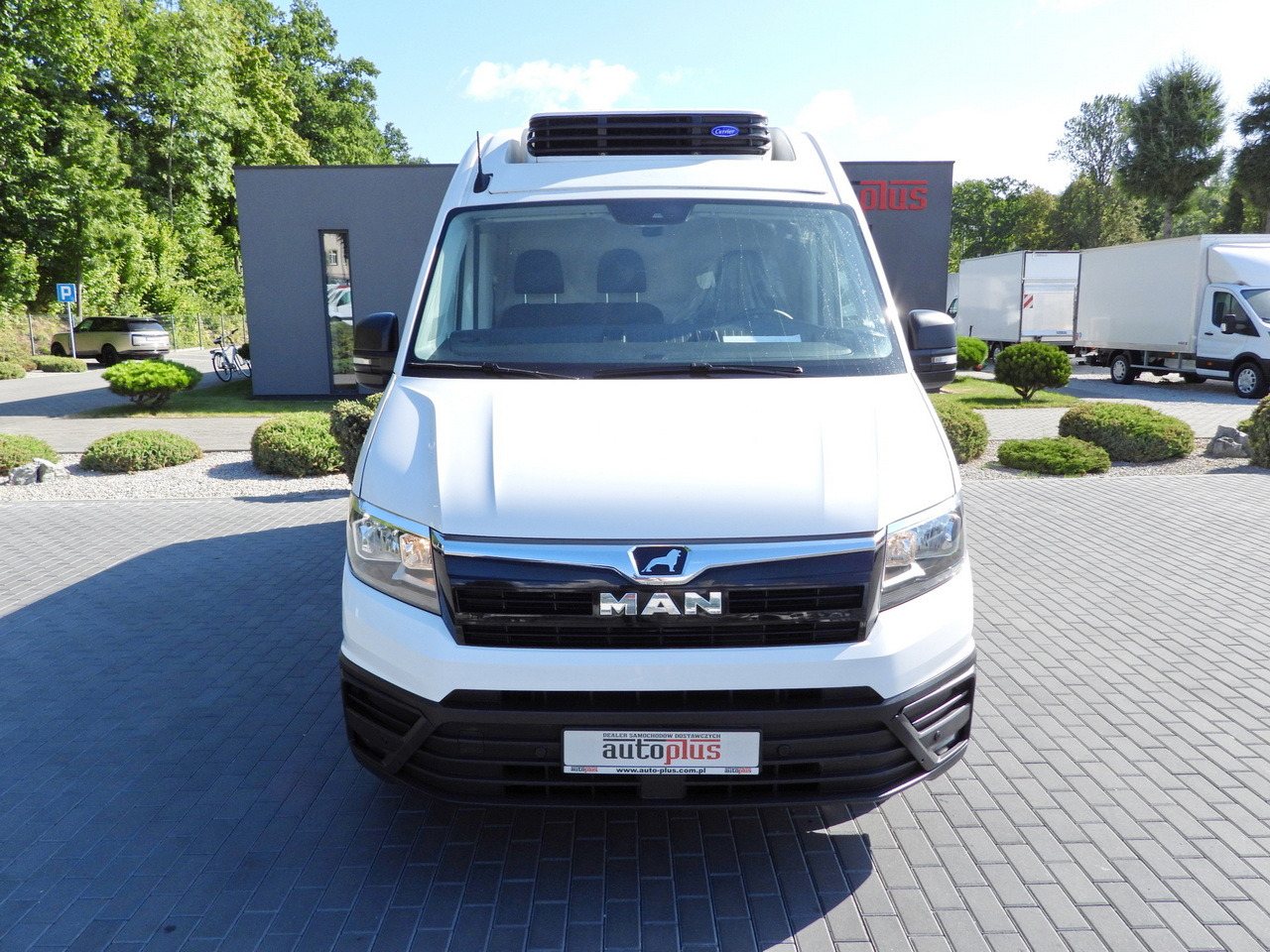MAN TGE REFRIGERATOR VAN -5*C POWER SUPPLY 230V CRUISE CONTROL AUTOMATIC TRANSMISSION AIR CONDITIONING 180HP - Refrigerated delivery van: picture 5 MAN TGE REFRIGERATOR VAN -5*C POWER SUPPLY 230V CRUISE CONTROL AUTOMATIC TRANSMISSION AIR CONDITIONING 180HP - Refrigerated delivery van: picture 5