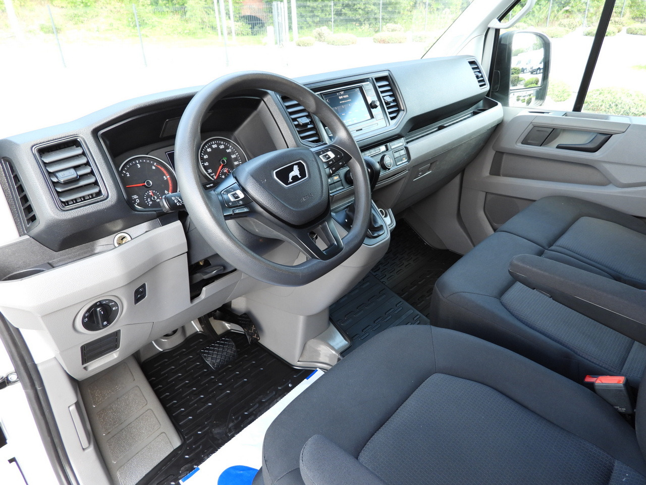 MAN TGE REFRIGERATOR VAN -5*C POWER SUPPLY 230V CRUISE CONTROL AUTOMATIC TRANSMISSION AIR CONDITIONING 180HP - Refrigerated delivery van: picture 2 MAN TGE REFRIGERATOR VAN -5*C POWER SUPPLY 230V CRUISE CONTROL AUTOMATIC TRANSMISSION AIR CONDITIONING 180HP - Refrigerated delivery van: picture 2