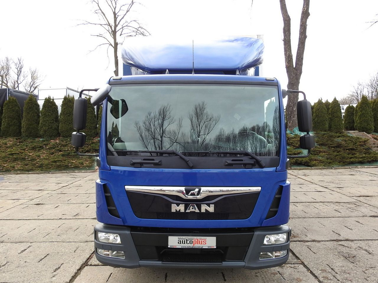 MAN TGL 12.220 BOX LIFT 18 PALLETS CRUISE CONTROLAIR CONDITIONING PNEUMATICS AUTOMATIC TWIN WHEELS 220HP - Closed box van: picture 5 MAN TGL 12.220 BOX LIFT 18 PALLETS CRUISE CONTROLAIR CONDITIONING PNEUMATICS AUTOMATIC TWIN WHEELS 220HP - Closed box van: picture 5