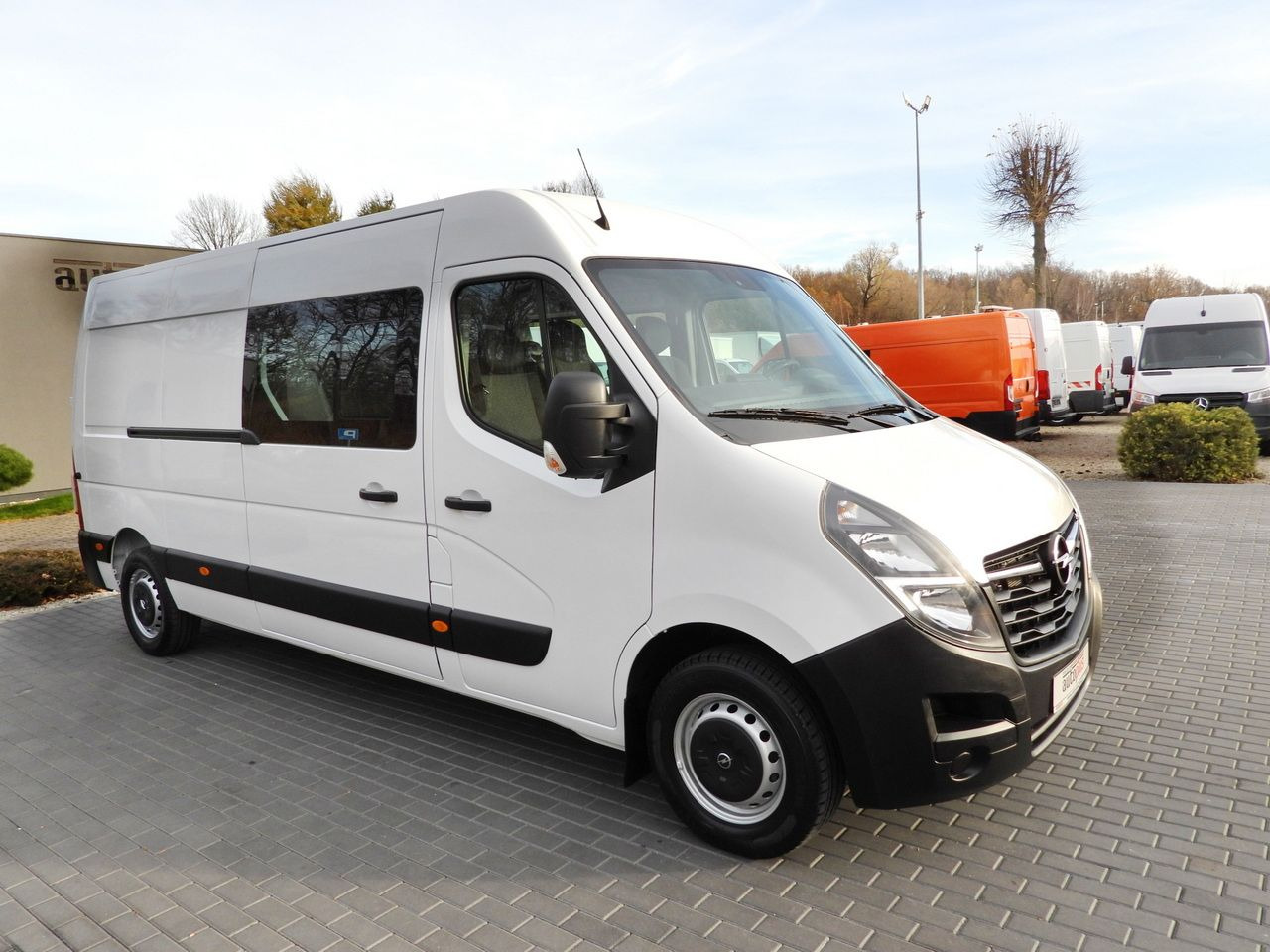 OPEL MOVANO BOX DELIVERY VAN 7 SEATS LED LIGHTS 135HP - Panel van: picture 4 OPEL MOVANO BOX DELIVERY VAN 7 SEATS LED LIGHTS 135HP - Panel van: picture 4