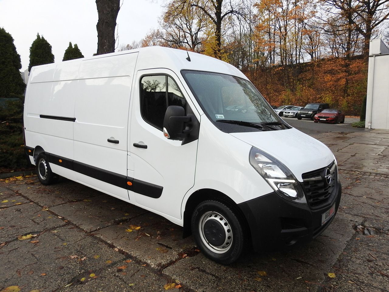 OPEL MOVANO REFRIGERATOR VAN 0*C CRUISE CONTROL LED LIGHTS AIR CONDITIONING 136HP - Refrigerated delivery van: picture 4 OPEL MOVANO REFRIGERATOR VAN 0*C CRUISE CONTROL LED LIGHTS AIR CONDITIONING 136HP - Refrigerated delivery van: picture 4