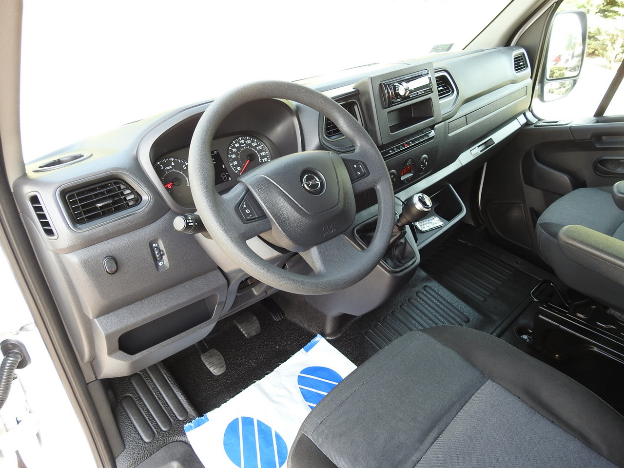 OPEL MOVANO TARPAULIN 8 PALLETS WEBASTO CRUISE CONTROL AIR CONDITIONING LED LIGHTS PNEUMATICS 165HP - Curtain side van: picture 2 OPEL MOVANO TARPAULIN 8 PALLETS WEBASTO CRUISE CONTROL AIR CONDITIONING LED LIGHTS PNEUMATICS 165HP - Curtain side van: picture 2