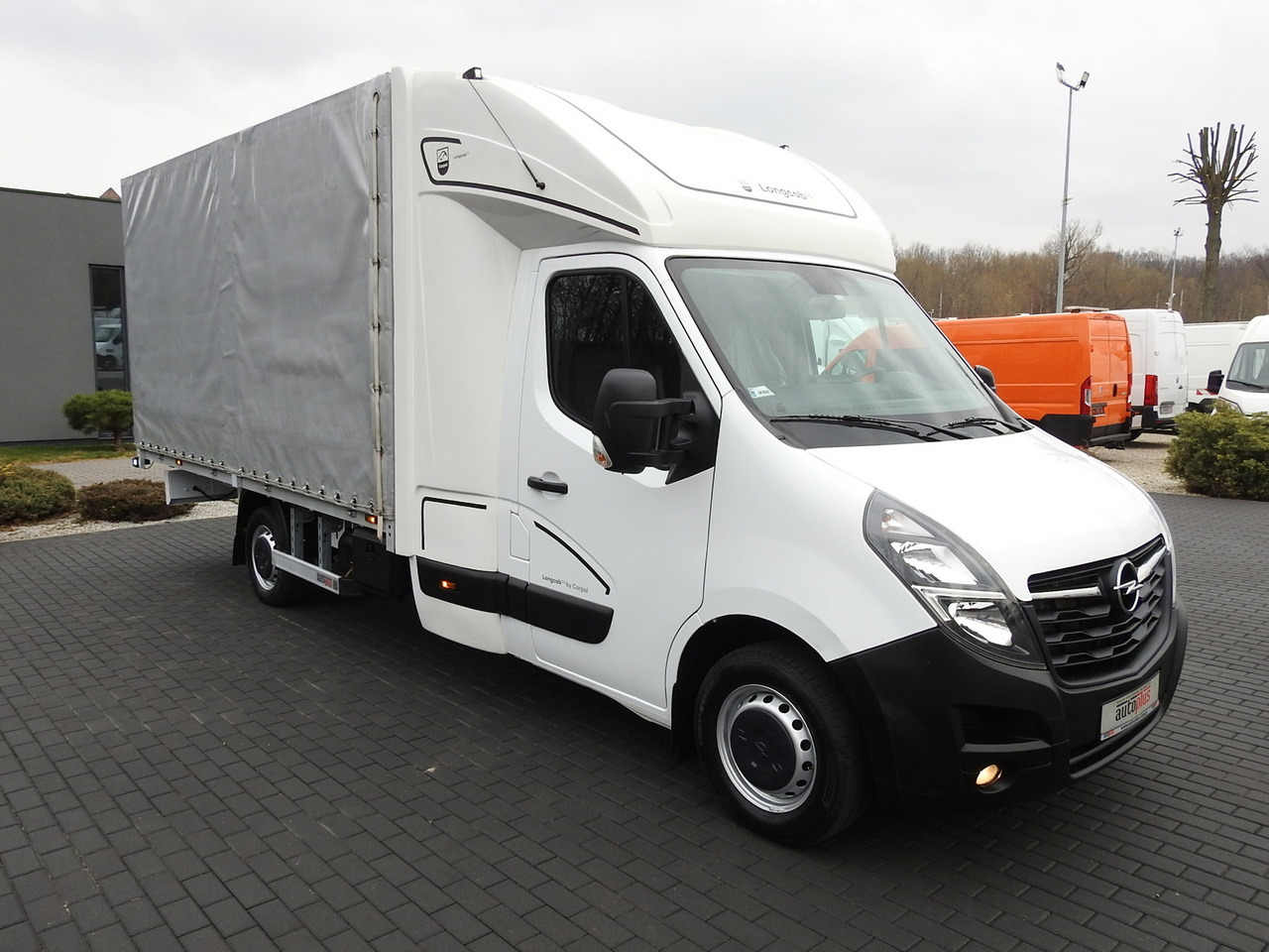 OPEL MOVANO TARPAULIN 8 PALLETS WEBASTO CRUISE CONTROL LED LIGHTS PNEUMATICS AIR CONDITIONING 165HP - Curtain side van: picture 4 OPEL MOVANO TARPAULIN 8 PALLETS WEBASTO CRUISE CONTROL LED LIGHTS PNEUMATICS AIR CONDITIONING 165HP - Curtain side van: picture 4