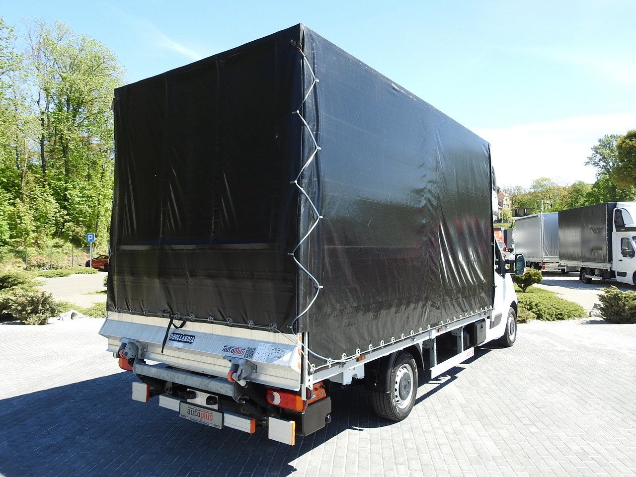 OPEL MOVANO TARPAULIN LIFT 9 PALLETS WEBASTO CRUISE CONTROL LED LIGHTS PNEUMATICS AIR CONDITIONING 160HP - Curtain side van: picture 3 OPEL MOVANO TARPAULIN LIFT 9 PALLETS WEBASTO CRUISE CONTROL LED LIGHTS PNEUMATICS AIR CONDITIONING 160HP - Curtain side van: picture 3